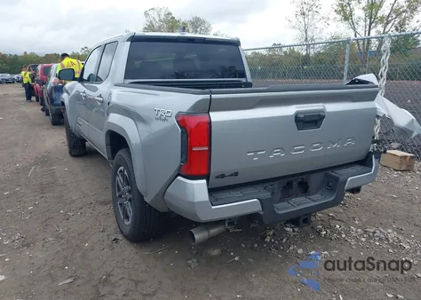 2025 Toyota Tacoma Trd Sport 4Wd z USA, uszkodzony, nr VIN 3TMLB5JN8SM097639